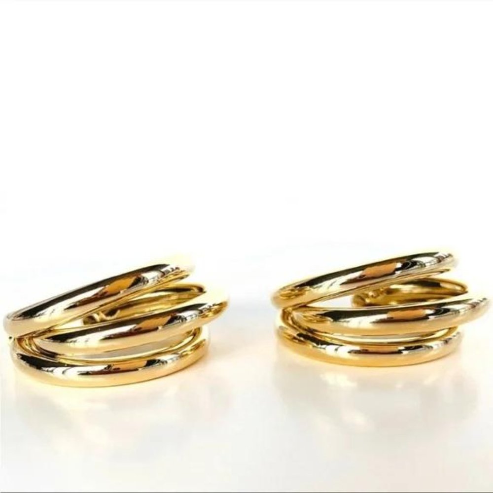NEW CHUNKY 18K GOLD HOOP EARRINGS, NICE EARRINGS, CUTE EARRINGS - Picture 3 of 6